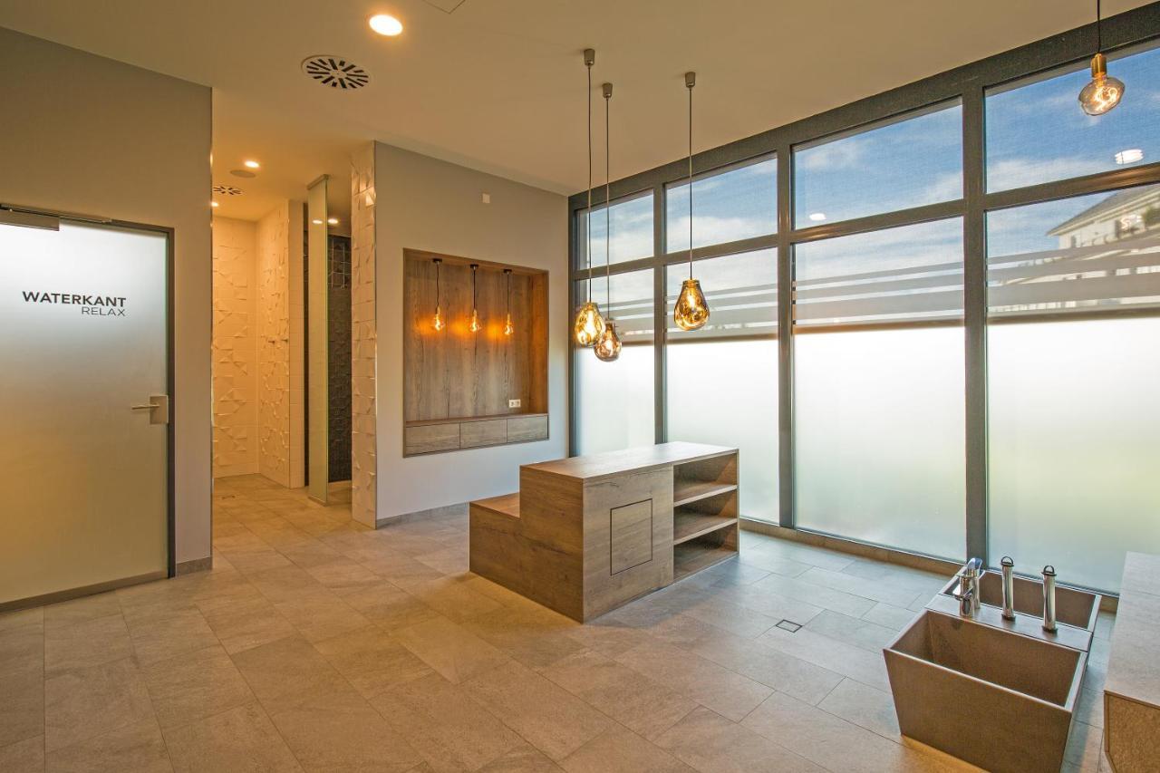 Sunny Suite: Elegant Beachfront Apartment with Pool and Pet-Friendly Wellness Area Boergerende-Rethwisch Exterior photo